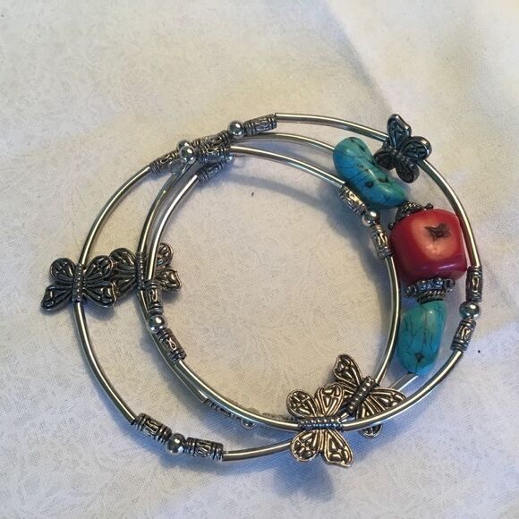 $12 ea. Or 3/$25. Silvertone Bracelet and Ear. Set - Picture 5 of 8